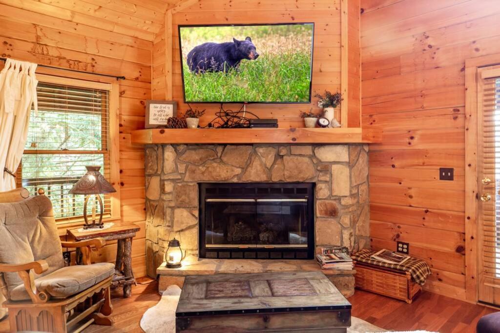 Nice View Fireplace, Hot Tub, Porch Bed, Private Sevierville Ngoại thất bức ảnh