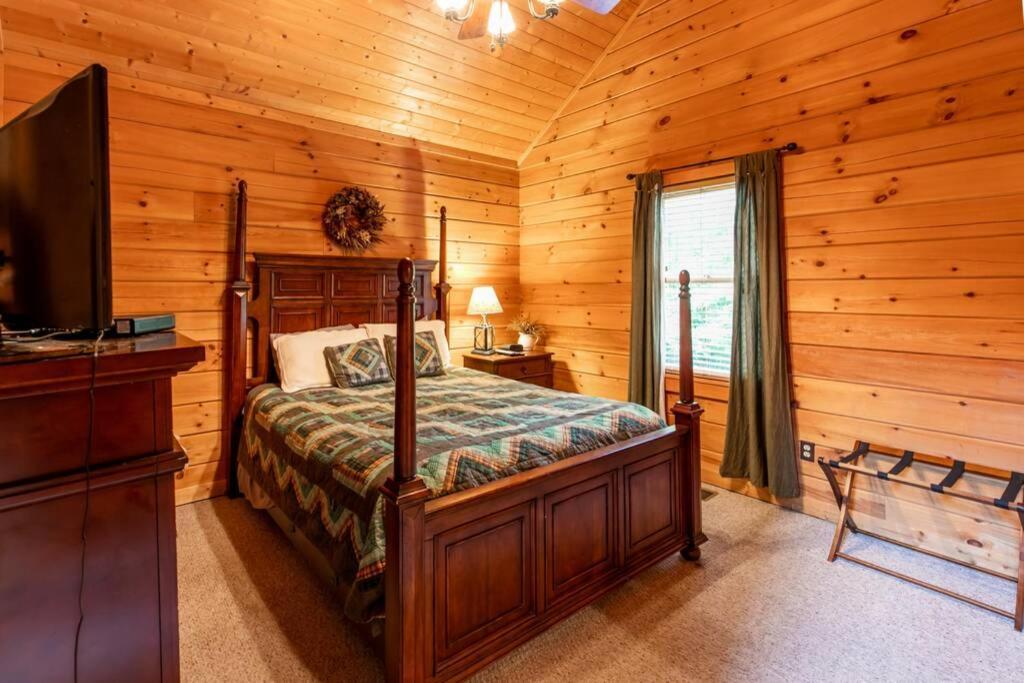 Nice View Fireplace, Hot Tub, Porch Bed, Private Sevierville Ngoại thất bức ảnh