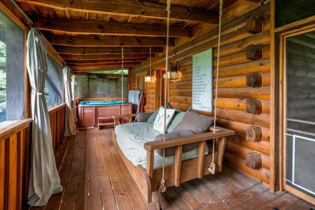 Nice View Fireplace, Hot Tub, Porch Bed, Private Sevierville Ngoại thất bức ảnh