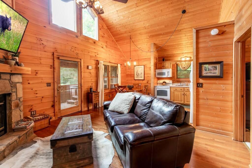 Nice View Fireplace, Hot Tub, Porch Bed, Private Sevierville Ngoại thất bức ảnh