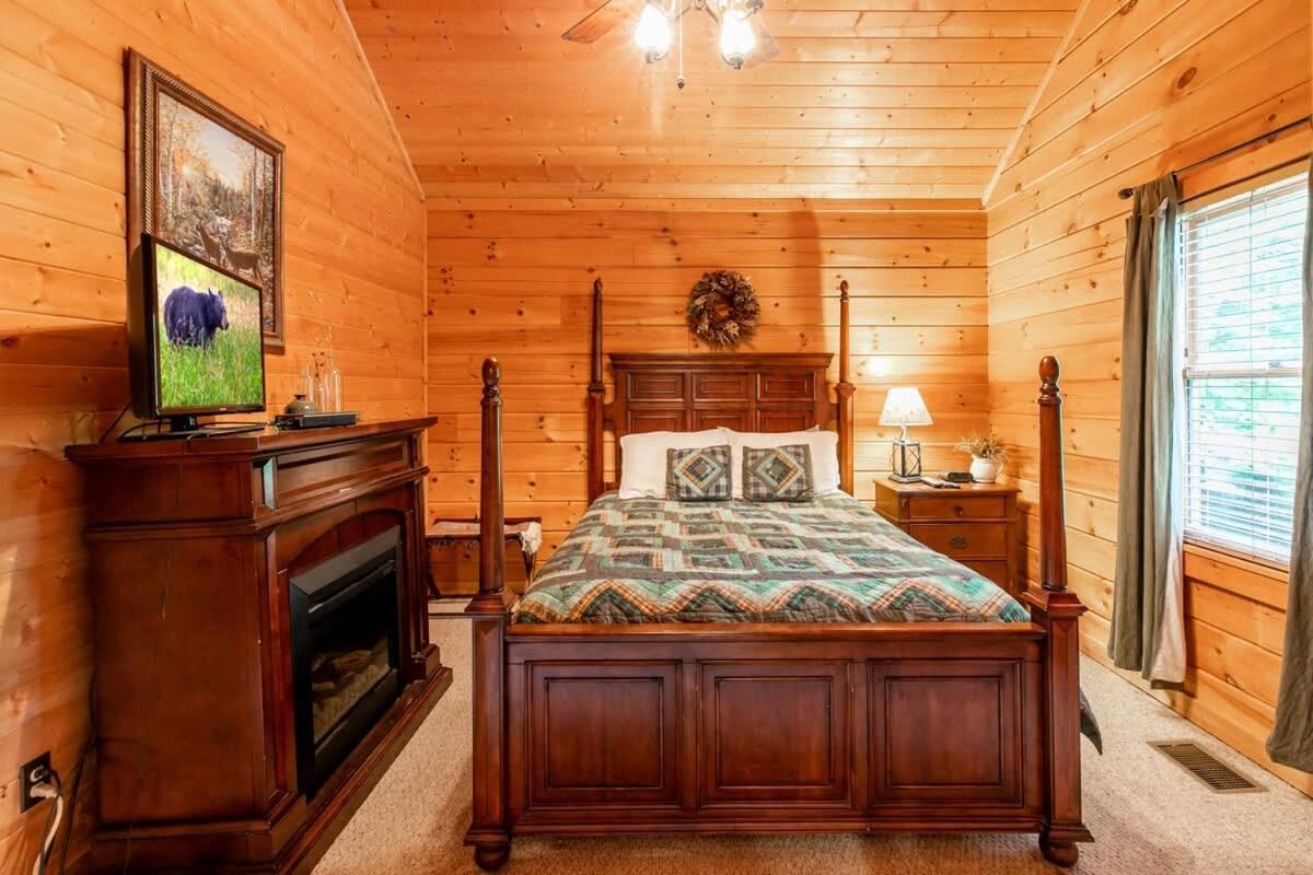 Nice View Fireplace, Hot Tub, Porch Bed, Private Sevierville Ngoại thất bức ảnh