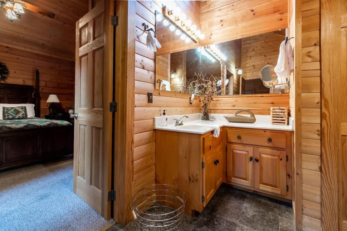 Nice View Fireplace, Hot Tub, Porch Bed, Private Sevierville Ngoại thất bức ảnh