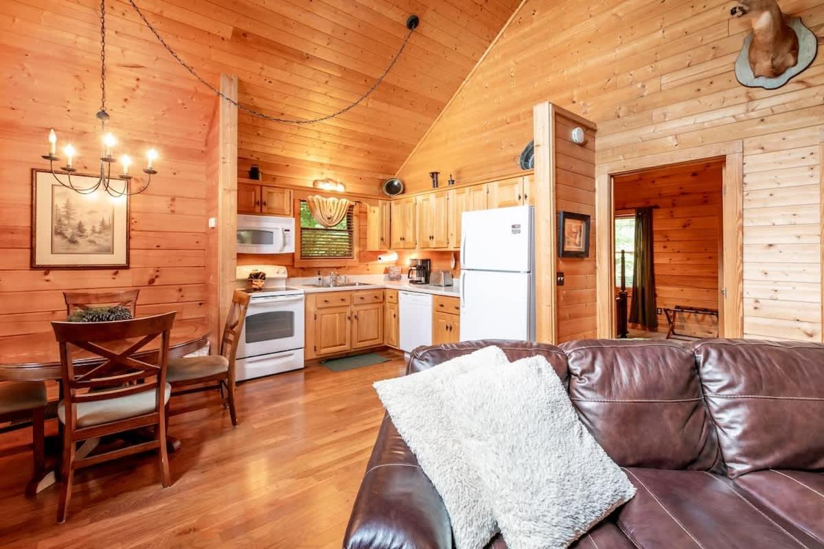 Nice View Fireplace, Hot Tub, Porch Bed, Private Sevierville Ngoại thất bức ảnh