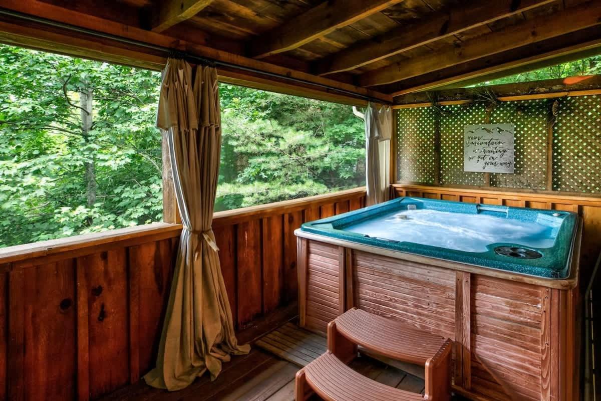 Nice View Fireplace, Hot Tub, Porch Bed, Private Sevierville Ngoại thất bức ảnh